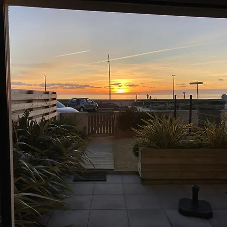 Neuf Deco Vintage Face Mer,terrasse ,jardin,wifi,parking Sous-sol Apartment *