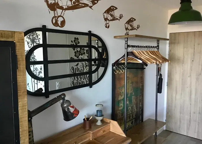 Apartment Neuf Deco Vintage Face Mer,terrasse ,jardin,wifi,parking Sous-sol