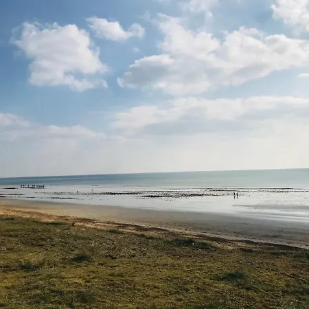 Apartmán Neuf Deco Vintage Face Mer,terrasse ,jardin,wifi,parking Sous-sol