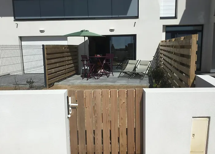 Apartamento Neuf Déco Vintage Face Mer,terrasse ,jardin,wifi,parking *